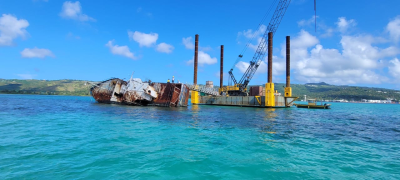 The Lady Carolina being prepped for removal.