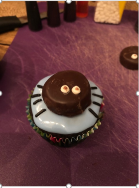 A spider Halloween-themed cupcake.